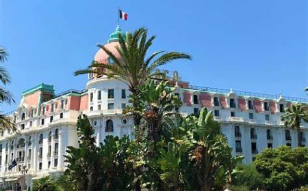 15 Recommended Hotels in France — and the Room Types That Set Them Apart