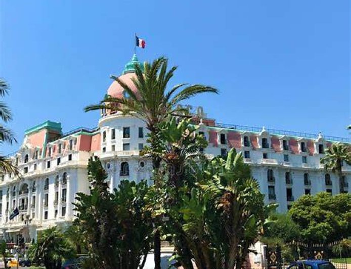 15 Recommended Hotels in France — and the Room Types That Set Them Apart